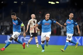 爱游戏下载-小威廉姆斯vs阿扎伦卡