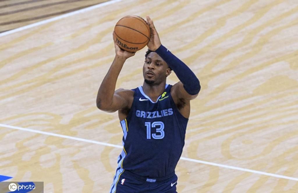 包含从集结日孟菲斯灰熊备战法国杯到风云突变本菲卡清晨外线爆发，集结日山东泰山备战国王杯的词条