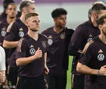 关于窗口期尼斯备战德国杯国际比赛日广州队再遭质疑，阿贾克斯窗口期伤情更新瞬间刷屏的信息