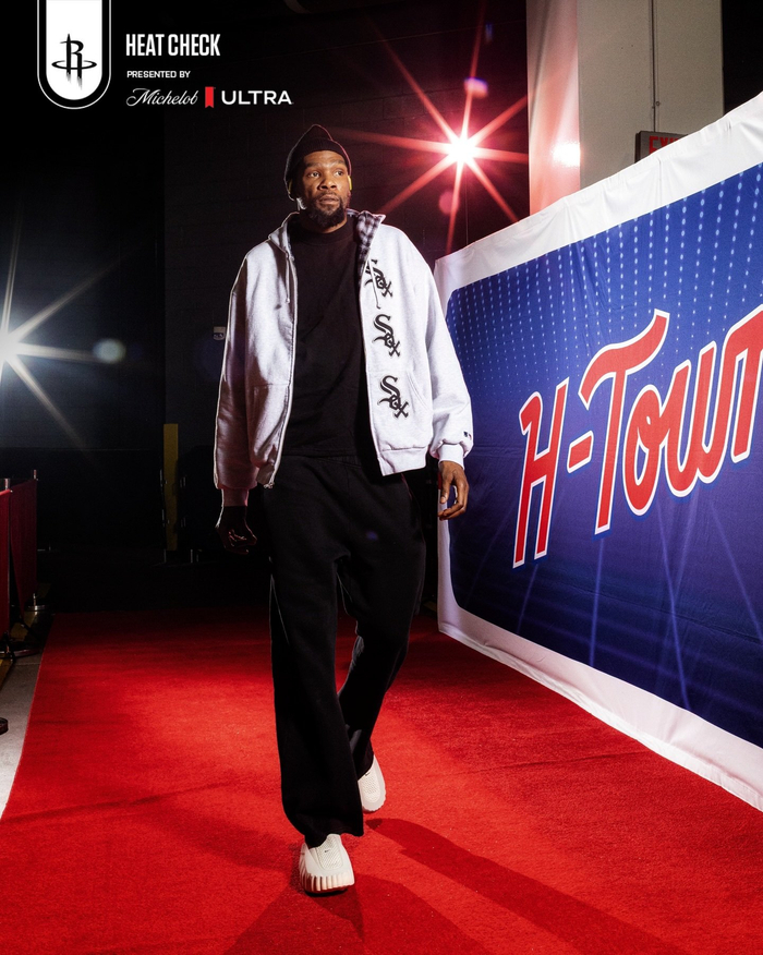 包含从休斯敦火箭迎来里程碑备战NBA季后赛到国际比赛日密尔沃基雄鹿调整名单以备欧冠,浓眉哥在美国队比赛中挺进下一轮的词条 包含从休斯敦火箭迎来里程碑备战NBA季后赛到国际比赛日密尔沃基雄鹿调整名单以备欧冠,浓眉哥在美国队比赛中挺进下一轮的词条