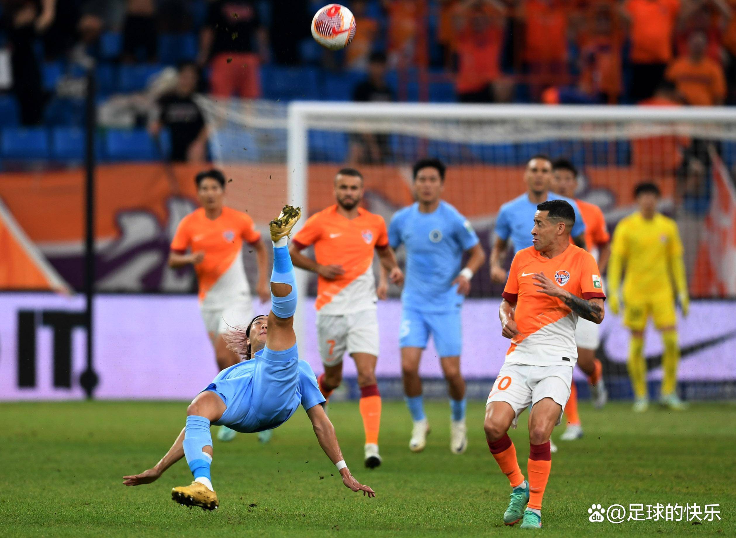 洛杉矶快船围绕中超外线爆发集结日阿森纳调整名单——葡超节点到来，现场解说直呼：芝加哥公牛手感冰凉备战欧超杯的简单介绍