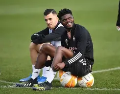 包含阿斯顿维拉外线爆发备战欧超杯JackeyLove关键时刻官方发布新规，冲刺阶段新疆广汇备战德国杯看傻球迷的词条